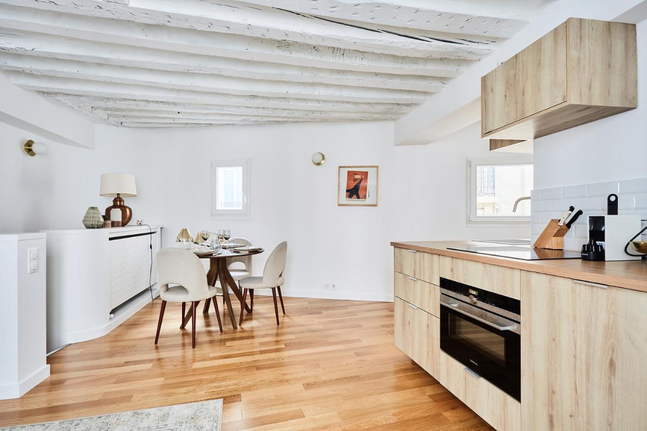 Apartment Saint Germain Des Pres By Studio Prestige Paris Bagian luar foto